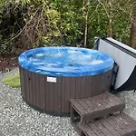 Large Newly Refurbished Lakeside With Optional Private Hot Tub * Duneena
