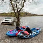 Chalet Large Newly Refurbished Lakeside With Optional Private Hot Tub Duneena