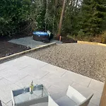 Large Newly Refurbished Lakeside With Optional Private Hot Tub *