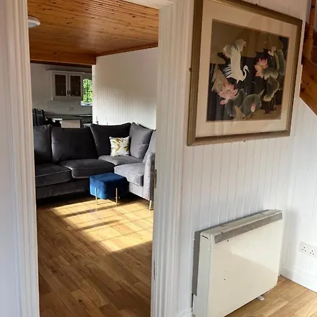 Domek alpejski Large Newly Refurbished Lakeside With Optional Private Hot Tub