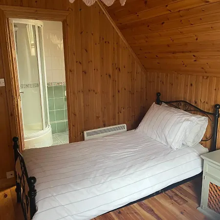 Large Newly Refurbished Lakeside With Optional Private Hot Tub Duneena