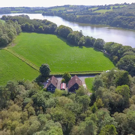 Alpehytte Large Newly Refurbished Lakeside With Optional Private Hot Tub