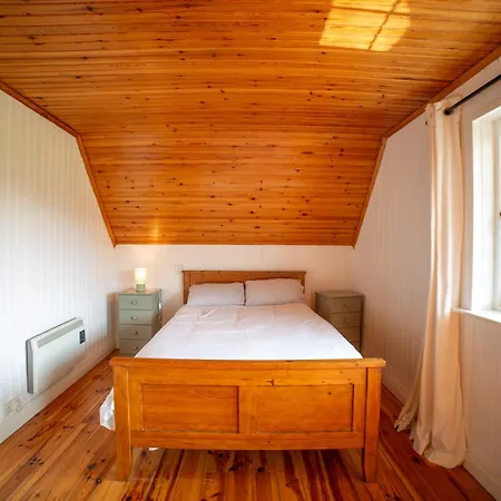 Large Newly Refurbished Lakeside With Optional Private Hot Tub *