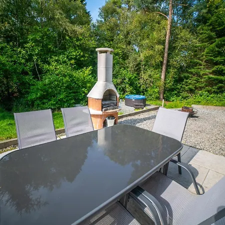 Dağ evi Large Newly Refurbished Lakeside With Optional Private Hot Tub *