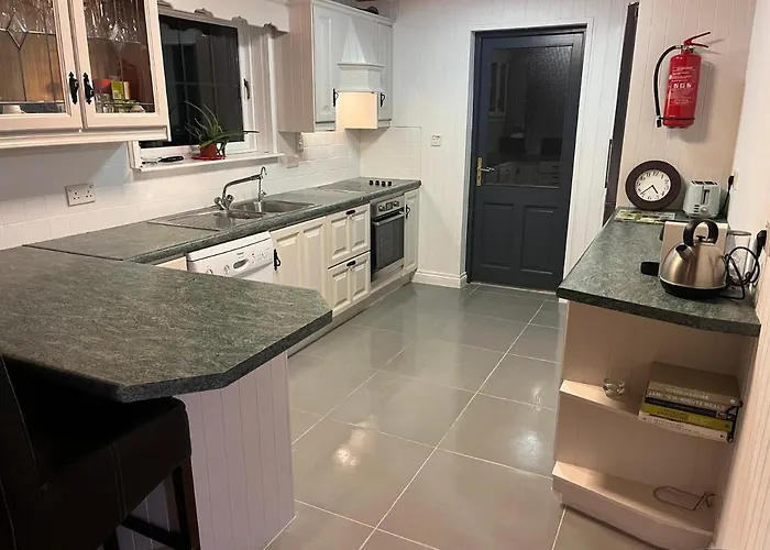 木屋 Large Newly Refurbished Lakeside With Optional Private Hot Tub Duneena